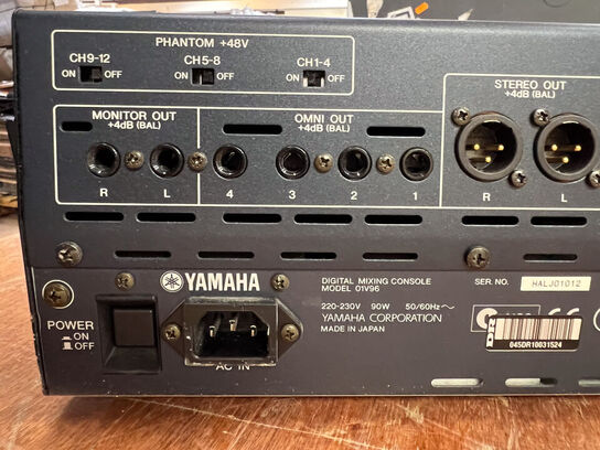 Mixerpult YAMAHA 01V96
