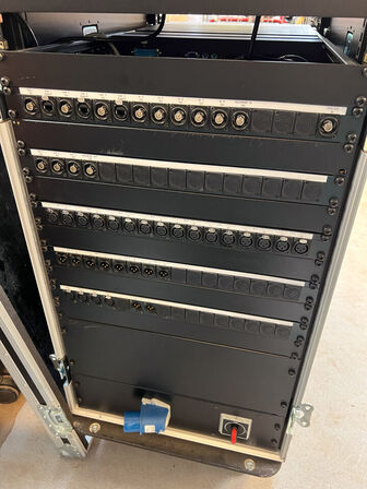 Broadcast system NewTek TRICASTER XD860/TCXD860/TCXD8000 m.v.