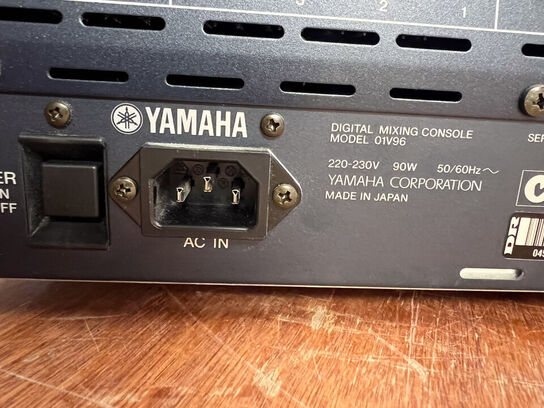 Mixerpult YAMAHA 01V96