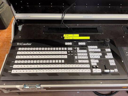 Broadcast system NewTek TRICASTER XD860/TCXD860/TCXD8000 m.v.