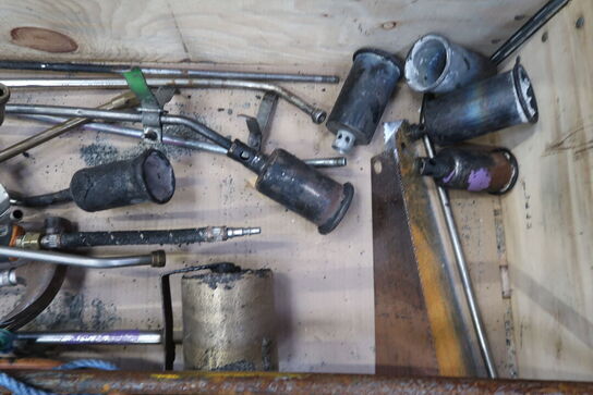 Palle med diverse brændere, ruller, slanger m.m. 