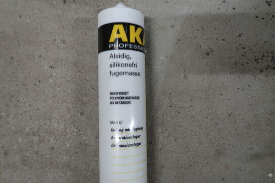 Tøm indhold på reolen