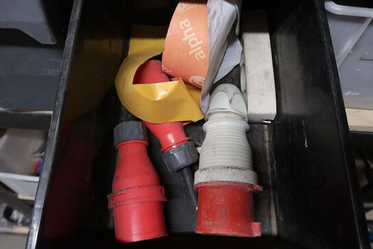 Tøm indhold på reolen