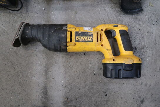 DeWalt akku vinkelsliber & bajonetsav