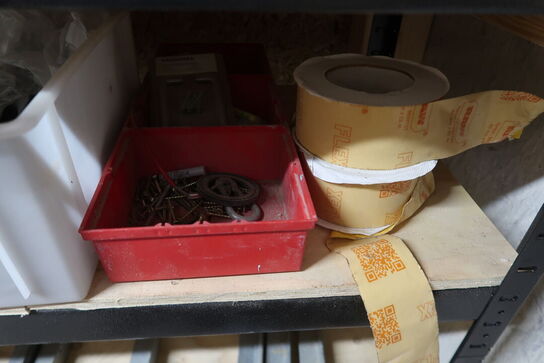 Tøm indhold på reolen