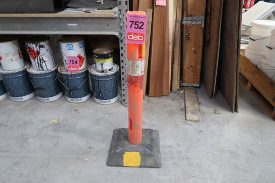 Ca. 48 stk. Afspærringscylinder med fødder