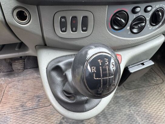 Varebil, NISSAN PRIMASTAR 2,0 DCI