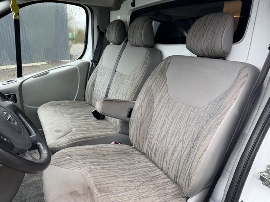 Varebil, NISSAN PRIMASTAR 2,0 DCI