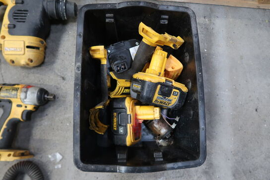 8 stk. DeWalt akku maskiner 