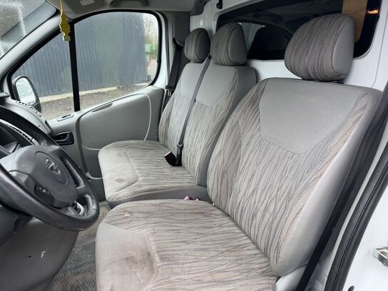 Varebil, NISSAN PRIMASTAR 2,0 DCI