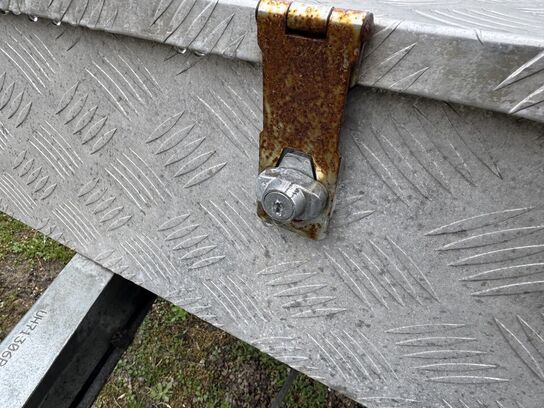 Boogietrailer, Variant 1300 kg	