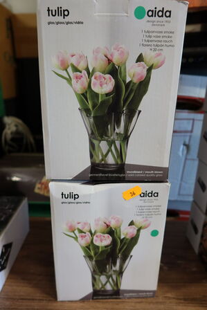 2 stk. vaser AIDA Tulip