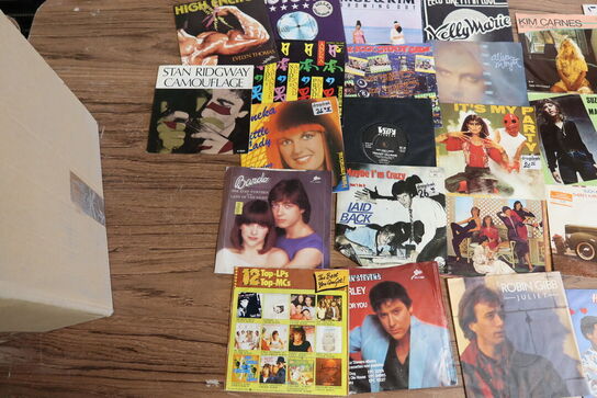 166 stk. Vinyl singler