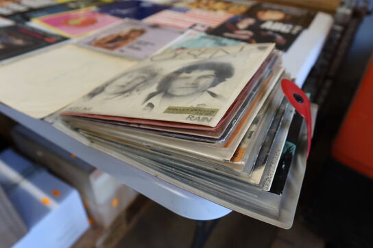 166 stk. Vinyl singler