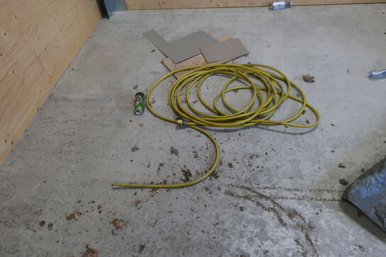 Div. paller, kontorstol, ildslukkere m.m.