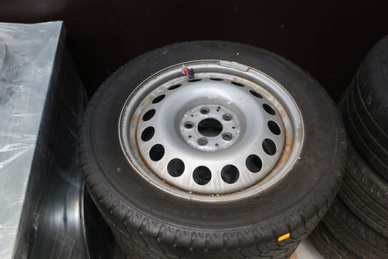 4 stk. fælge med dæk DUNLOP ECONODRIVE 225/55R17C