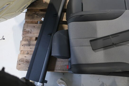 Bagsæde samt bagklip til bil SKODA