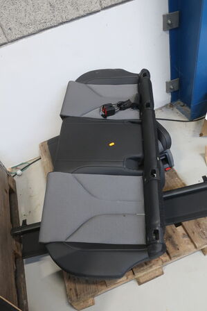 Bagsæde samt bagklip til bil SKODA