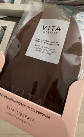 Div. Hudpleje, Selvbruner -  Alt på bordet - LIBERATA