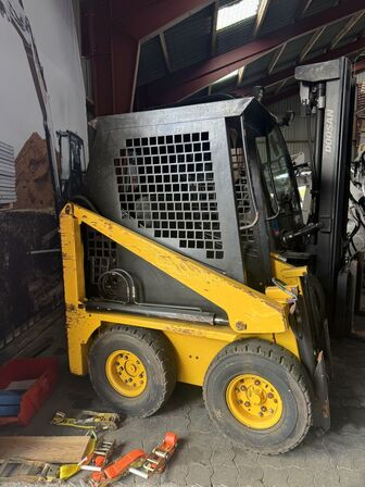Skridstyret Minilæsser, Massey Fergusson  MF 503