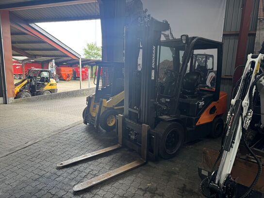 Truck, Doosan D35C-7 3.5T