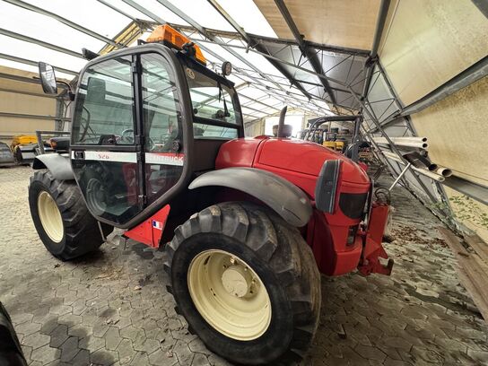 Teleskoplæsser, Manitou MLT 526