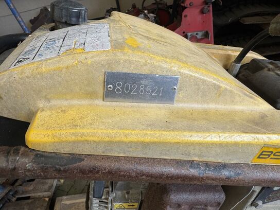 Stamper, Wacker Neuson WM 100