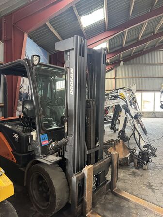Truck, Doosan D35C-7 3.5T