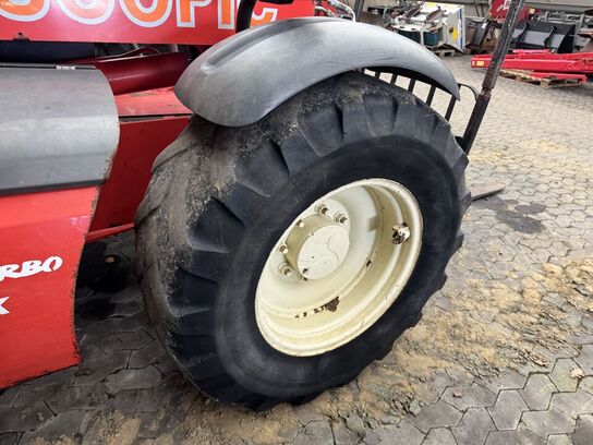 Teleskoplæsser, Manitou MLT 526