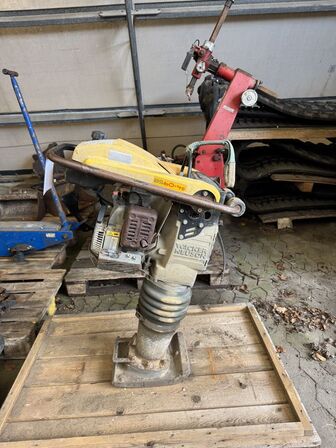 Stamper, Wacker Neuson WM 100