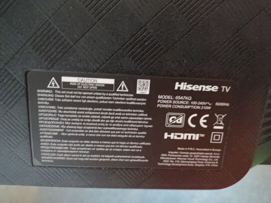 Hisense 65" på stativ