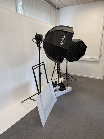 Komplet fotostudio alt følger med