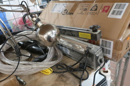 Fotolys, lampe, fedtsprøjte m.m 