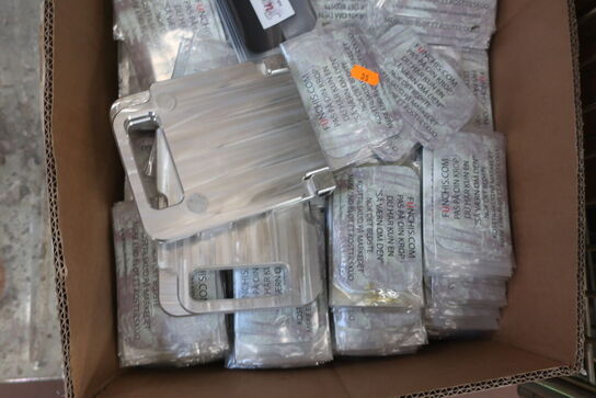 2 kasser med rammer, trykværktøj og magnetpapir 