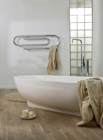 Strømberg Bad, Eclipse krom håndklædetørre til vand. Helt ny 1250x373