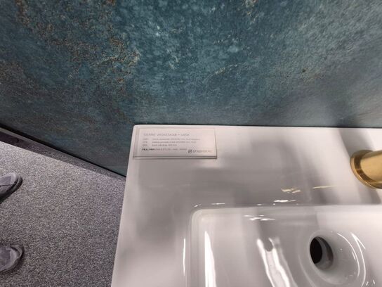 SS67 Sierre Vaskeskab 60cm og VF6 Porcelænsvask, krom håndtag.