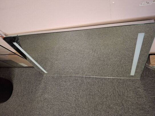 UDSTILLINGS Spejl med LED 120x65.
