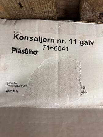 Kasse med 25 stk konsoljern 