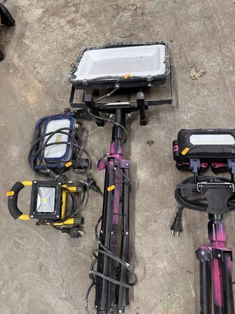 4 stk arbejsdslamper