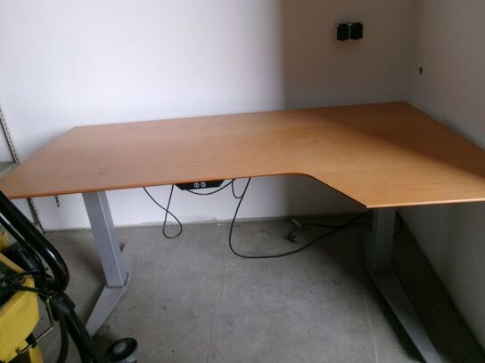 Skrivebord, hæve/sænke