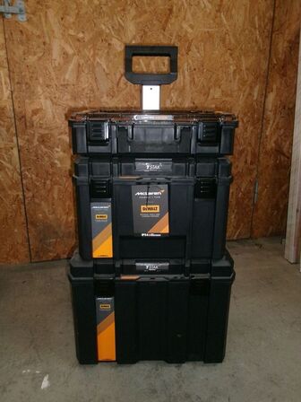 Værktøjsvogn med 3 kasser DEWALT