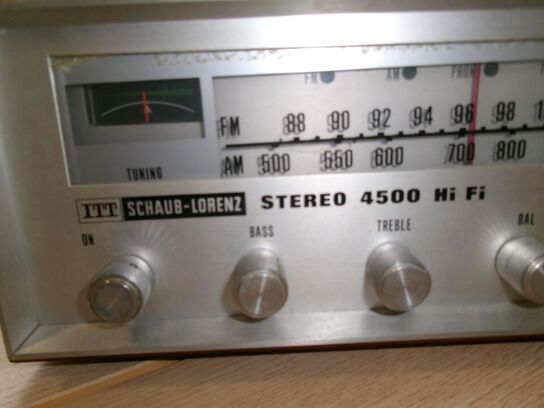 Gammel radio ITT SCHRAUB-LORENZ
