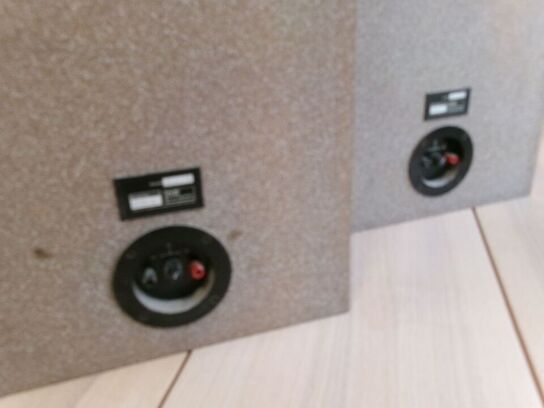 2 stk højtalere IMF