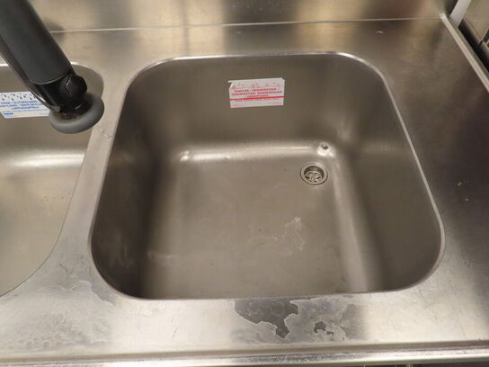 Vaskebord med tre kummer