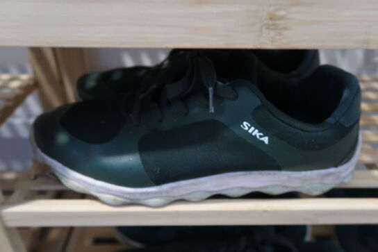 9 par arb. Sko SIKA