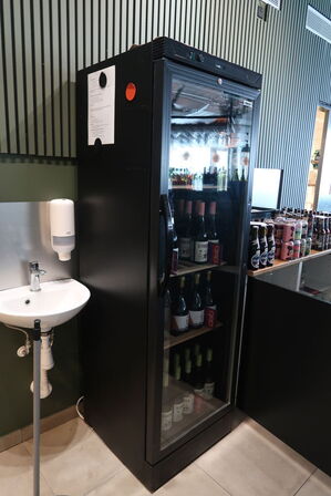 Vinkøleskab, Tefcold CPV425 