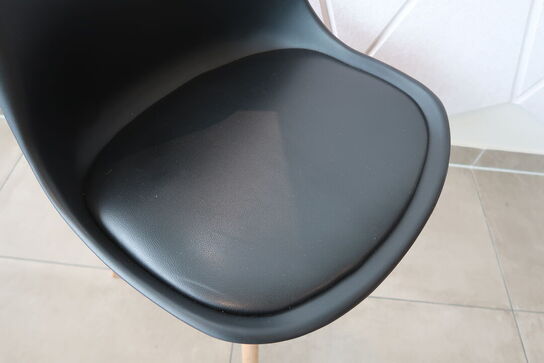 2 stk. Cafeborde med 4 stk. stole