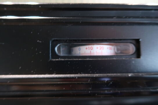 Vinkøleskab, Tefcold CPV425 