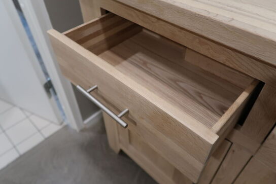 Skænk sæbebehandlet EG (Læs beskrivelse)