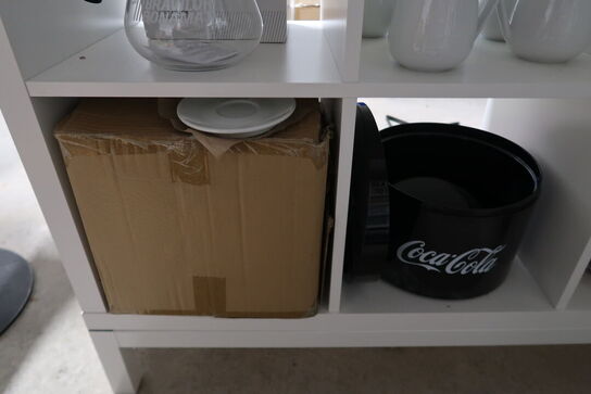 Parti tallerkner, kopper, kander mm. 